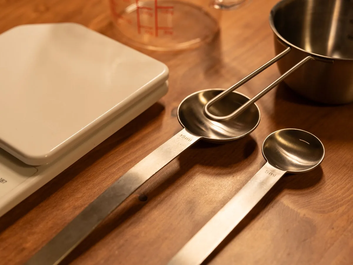 Measuring Cups vs Measuring Spoons